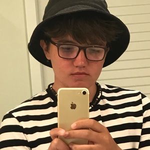 Meet your Posher, Wyatt